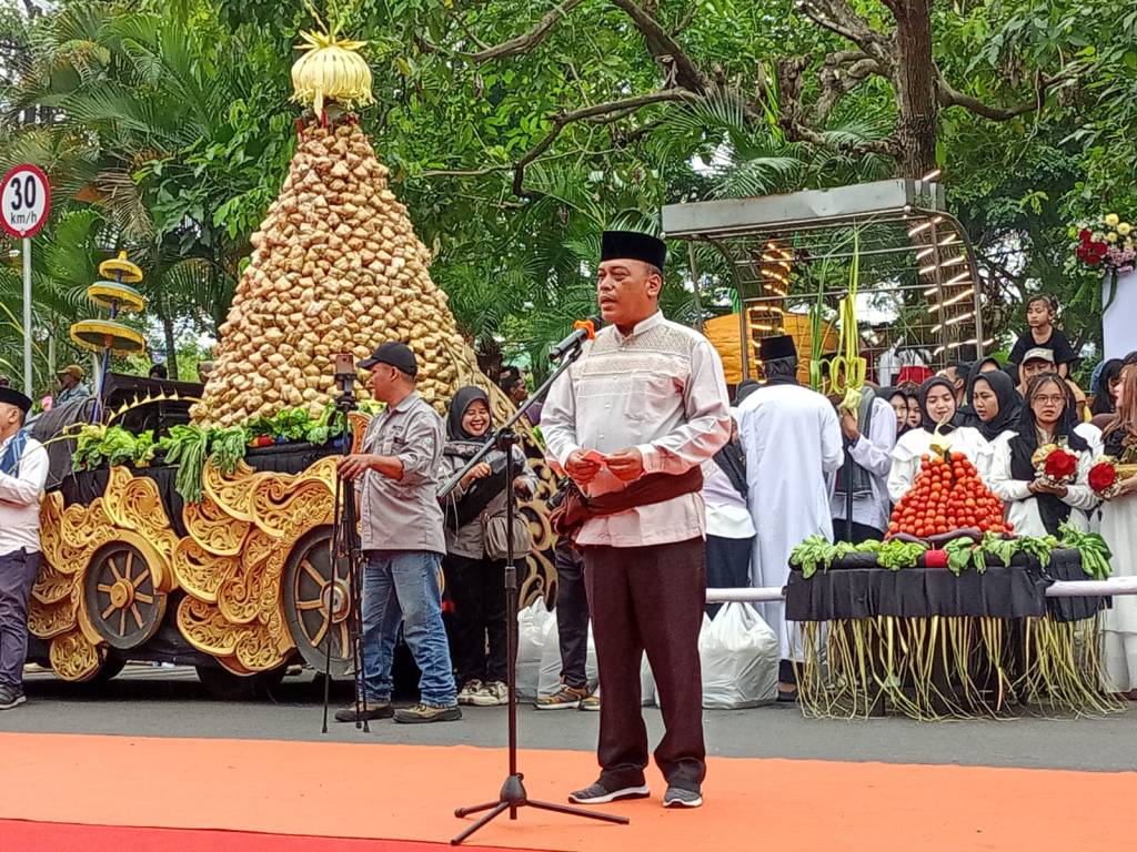Disparta Pemkot Batu Gelar Grebeg Kupat Tumpeng Syawalan, Meriahkan Perayaan Idul Fitri 1445&nbsp;Hijriah