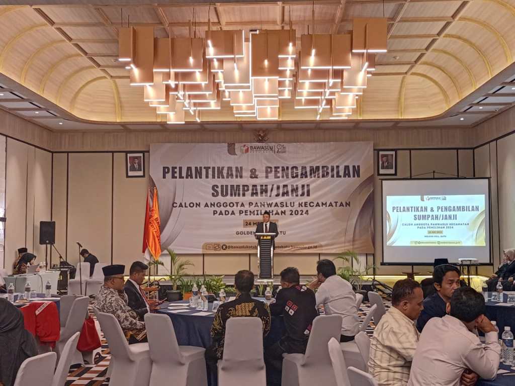 Sukseskan Pilkada 2024-2029 Bawaslu Kota Batu Lantik 9 Orang Anggota Panwascam, 30 Persen&nbsp;Perempuan