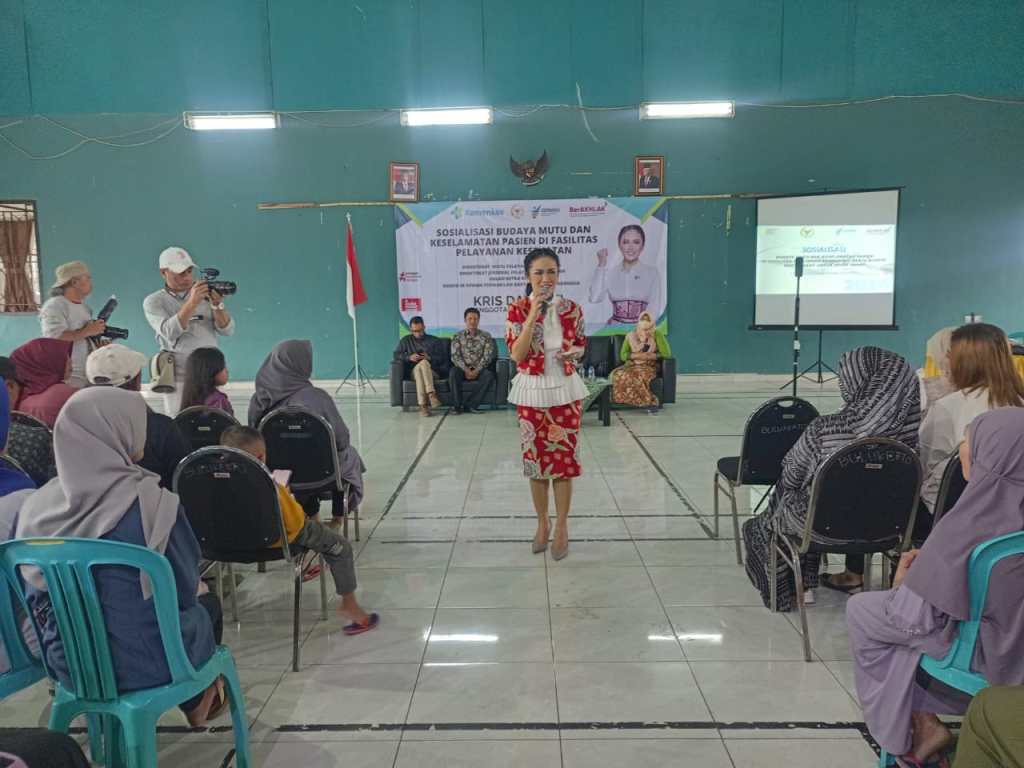 Anggota DPR RI Komisi lX Krisdayanti Bersama Kemenkes, Gelar Sosialisasi Budaya Mutu dan Fasilitas Kesehatan di Balaidesa&nbsp;Bulukerto