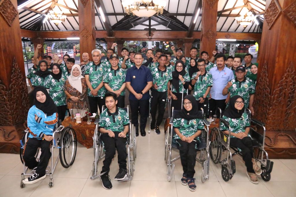Pj. Wali Kota Batu Aries Berangkatkan 15 Atlet NPCI Kota Batu, Berlaga di Pekan Paralimpik Provinsi&nbsp;Jatim