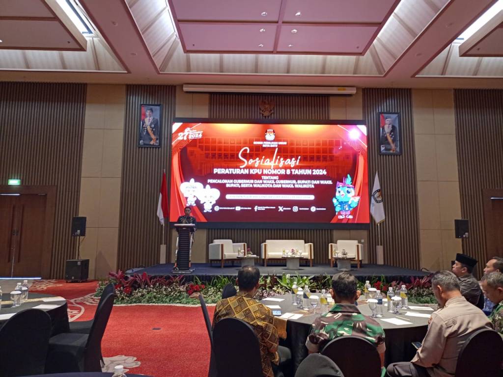 KPU Kota Batu Gelar Sosialisasi PKPU Nomor 8 Tahun 2024 di Golden Tulip&nbsp;Hotel