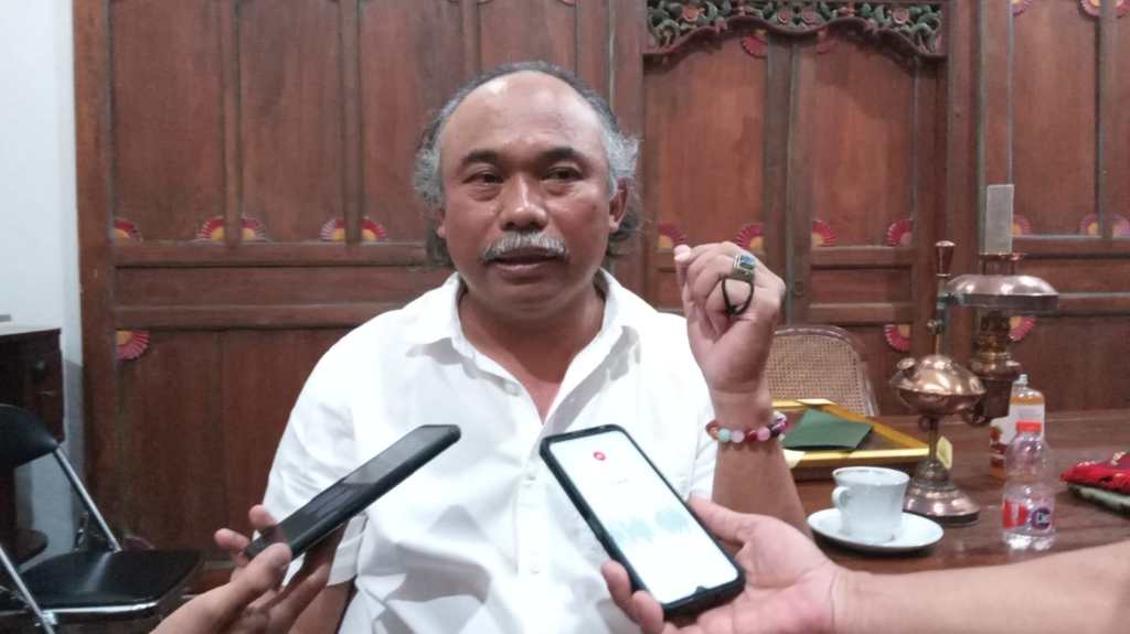 Kolaborasi Bersama Investor Pemdes Tulungrejo Bangun Batu Fantasy Garden, Ki Klungsu: Berdayakan&nbsp;Masyarakat